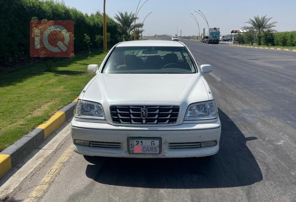 تۆیۆتا کراون